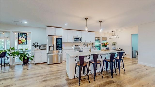 735 Brush Creek Road, Tontitown, AR 72762