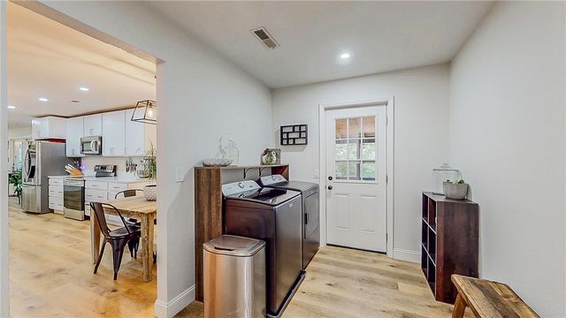 735 Brush Creek Road, Tontitown, AR 72762