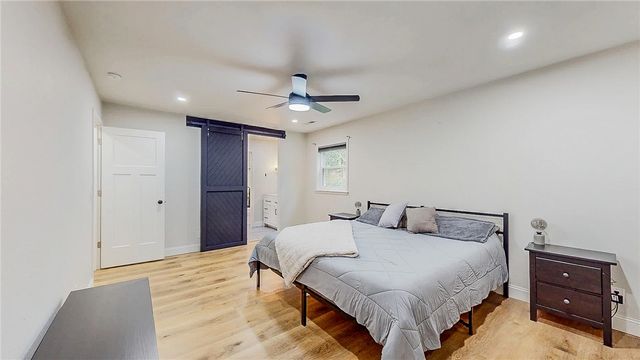 735 Brush Creek Road, Tontitown, AR 72762