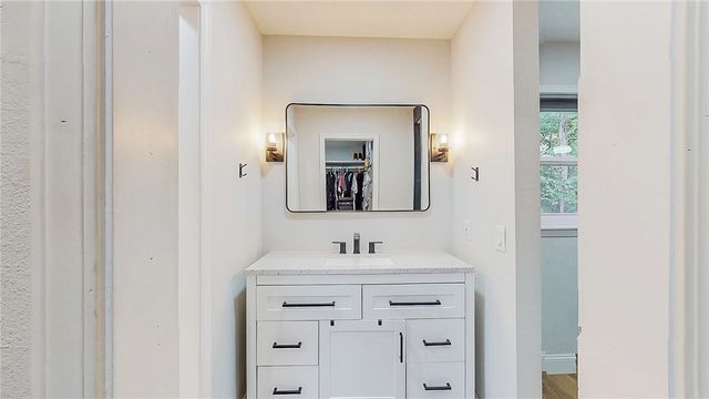 735 Brush Creek Road, Tontitown, AR 72762