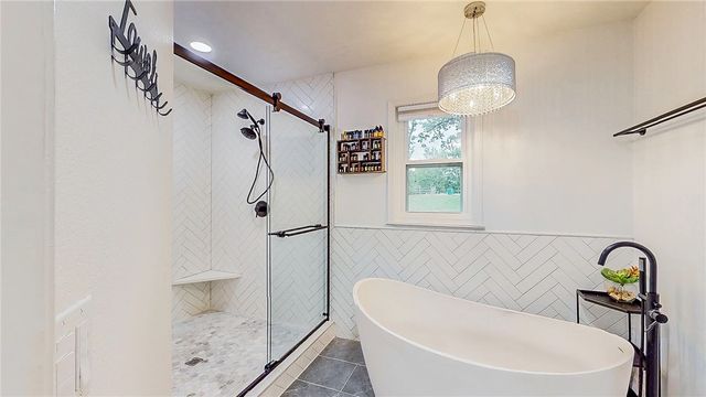 735 Brush Creek Road, Tontitown, AR 72762