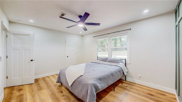 735 Brush Creek Road, Tontitown, AR 72762