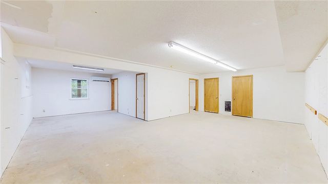 735 Brush Creek Road, Tontitown, AR 72762