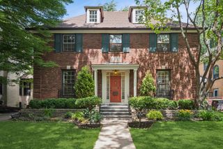 1305 Grant Street, Evanston, IL 60201