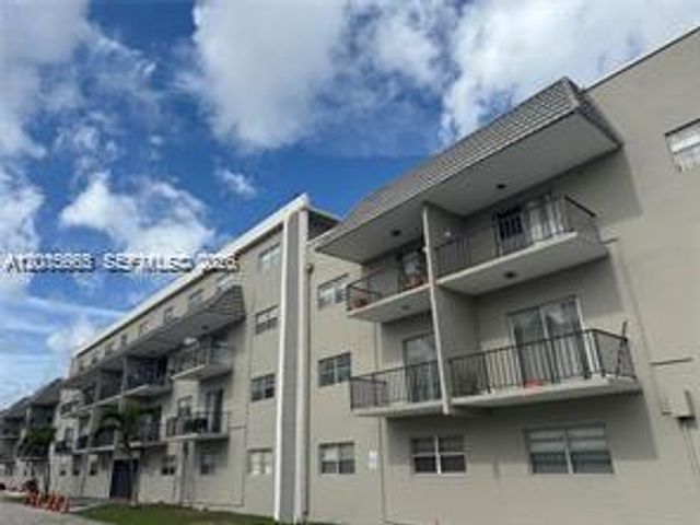 5100 SW 41st Street 322, Pembroke Park, FL 33023