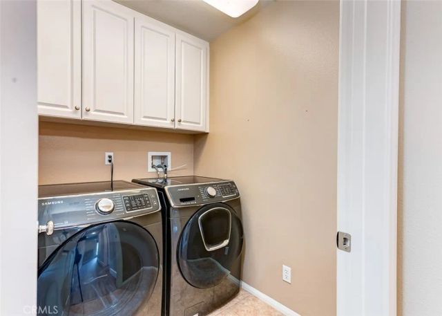 15220 Cambridge, Tustin, CA 92782