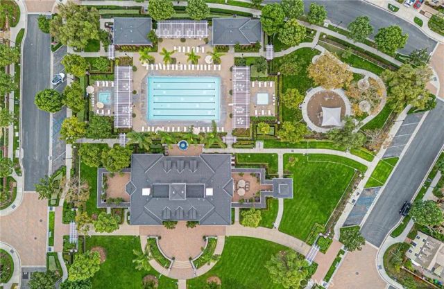 15220 Cambridge, Tustin, CA 92782