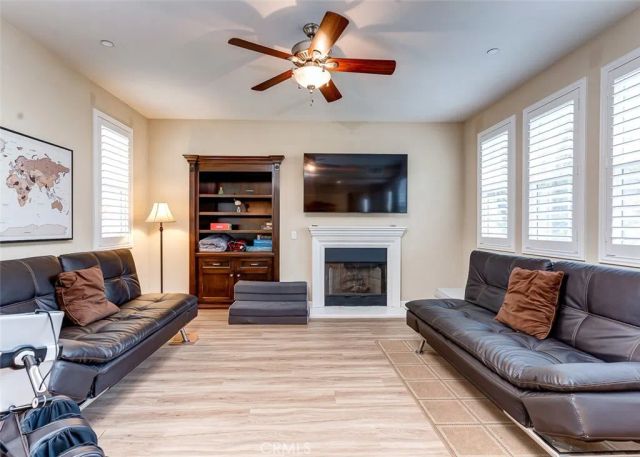 15220 Cambridge, Tustin, CA 92782