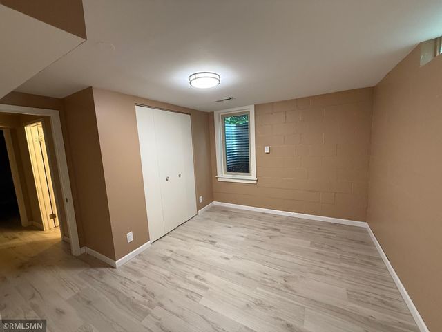 930 Laurel Avenue, Hudson, WI 54016