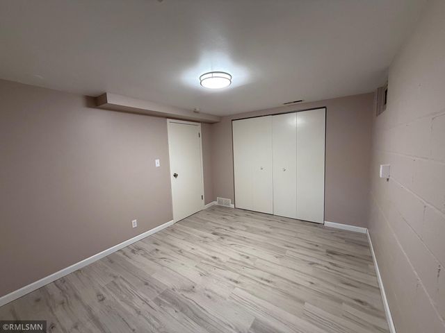 930 Laurel Avenue, Hudson, WI 54016