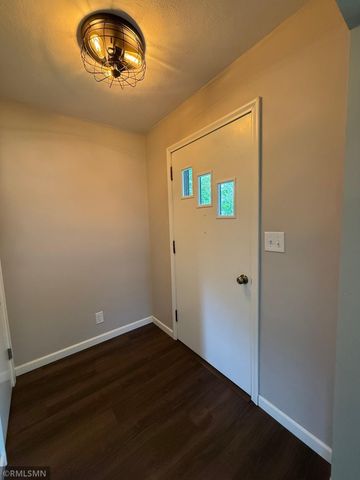 930 Laurel Avenue, Hudson, WI 54016