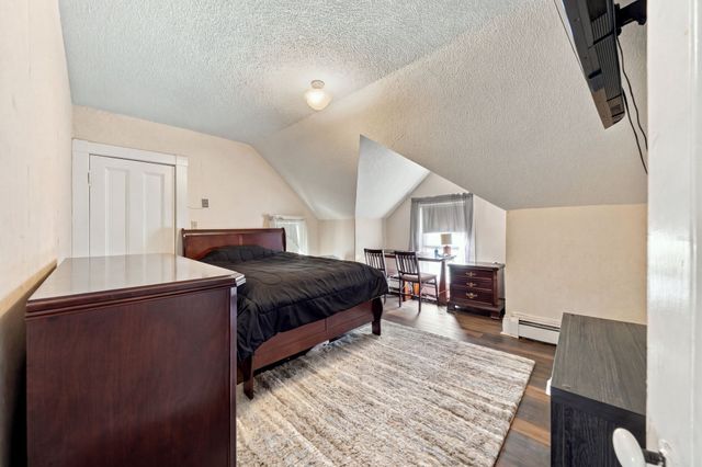 15 Otis St, Lowell, MA 01852