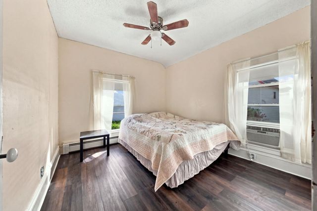 15 Otis St, Lowell, MA 01852
