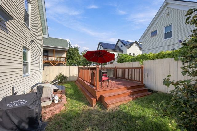 15 Otis St, Lowell, MA 01852