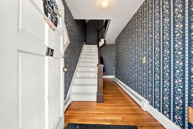 15 Otis St, Lowell, MA 01852