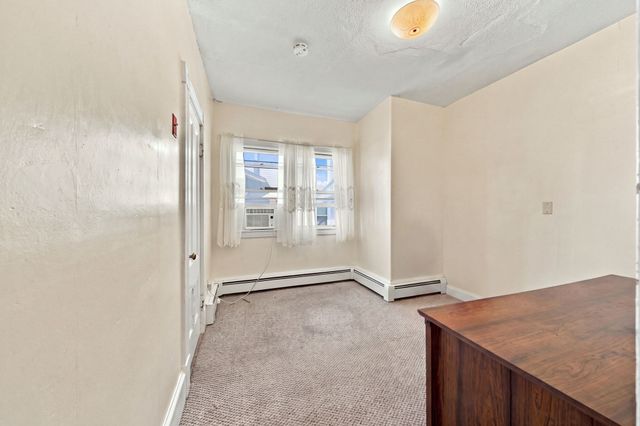 15 Otis St, Lowell, MA 01852