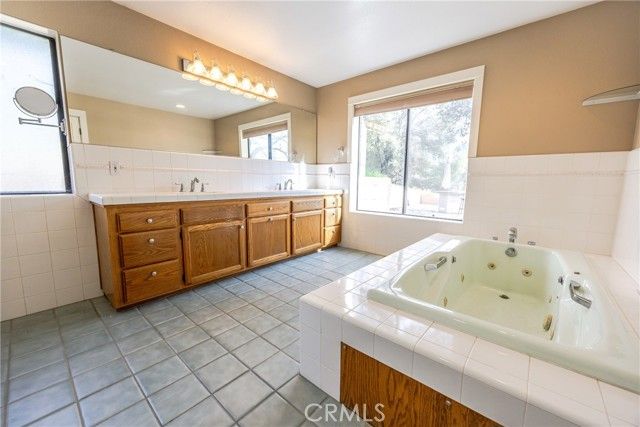 45344 S Oakview, Oakhurst, CA 93644