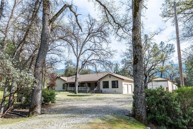 45344 S Oakview, Oakhurst, CA 93644