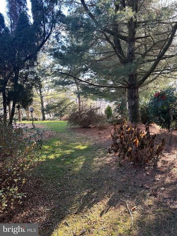 14 CAROL LN, Quarryville, PA 17566