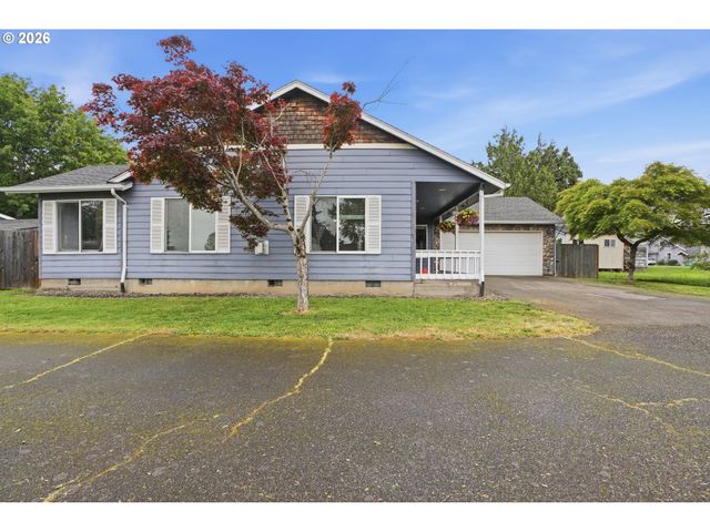 105 Toliver Rd, Molalla, OR 97038