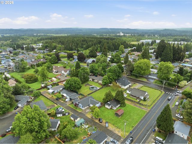 105 Toliver Rd, Molalla, OR 97038