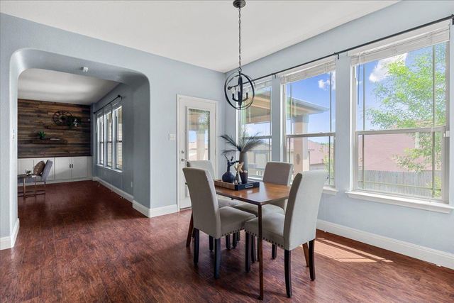 100 Matthews, Kyle, TX 78640