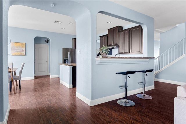 100 Matthews, Kyle, TX 78640
