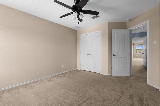 100 Matthews, Kyle, TX 78640