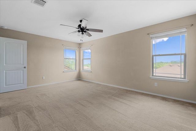 100 Matthews, Kyle, TX 78640