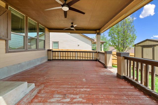 100 Matthews, Kyle, TX 78640