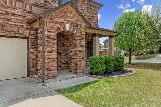 100 Matthews, Kyle, TX 78640