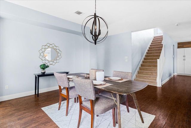100 Matthews, Kyle, TX 78640