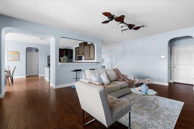 100 Matthews, Kyle, TX 78640