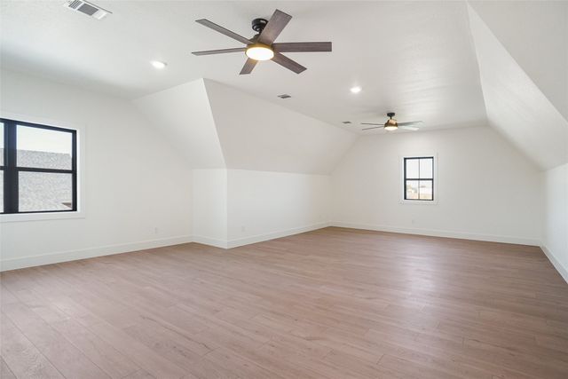 207 Stuart Street, Paradise, TX 76073