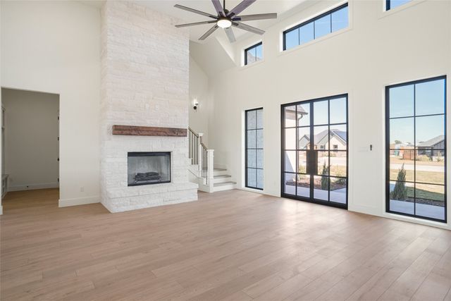 207 Stuart Street, Paradise, TX 76073