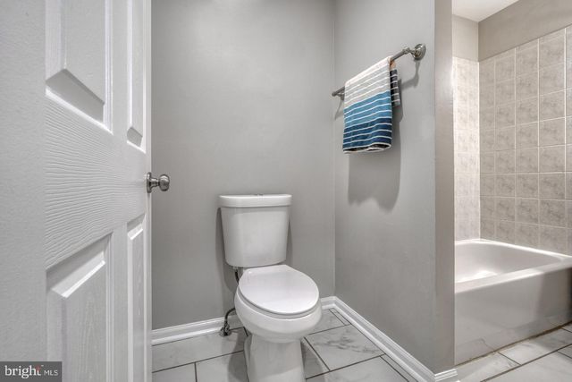 233 S HIGHLAND AVE, Baltimore, MD 21224
