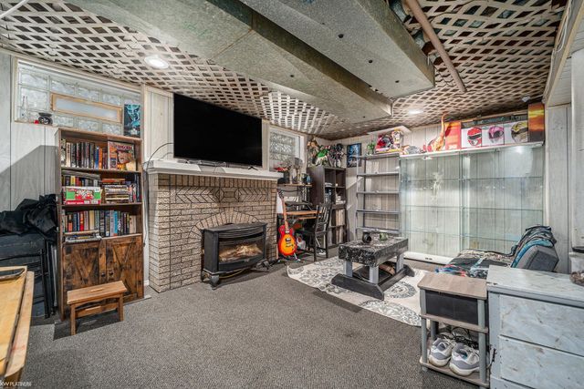 22076 Tuscany Avenue, Eastpointe, MI 48021