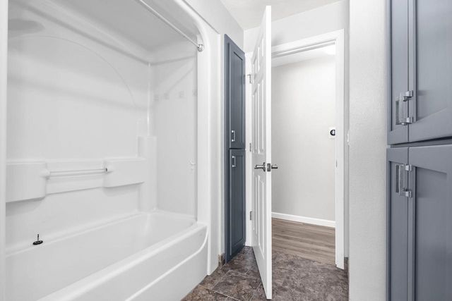 101 OMBRE ROSE DRIVE, Combined Locks, WI 54113