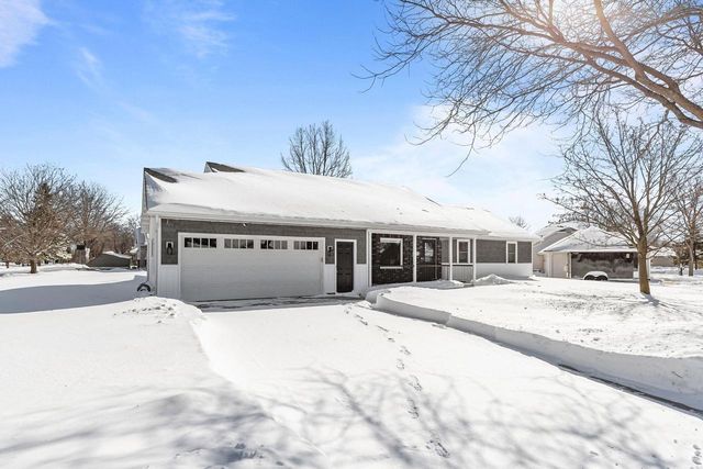 101 OMBRE ROSE DRIVE, Combined Locks, WI 54113
