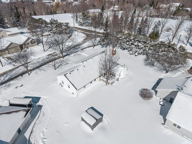 101 OMBRE ROSE DRIVE, Combined Locks, WI 54113