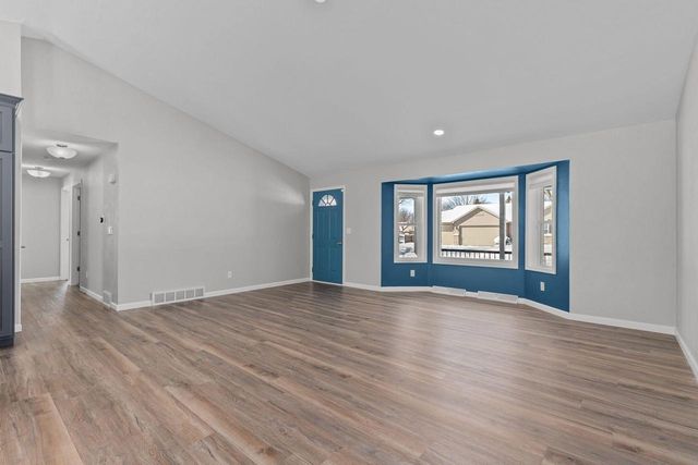 101 OMBRE ROSE DRIVE, Combined Locks, WI 54113