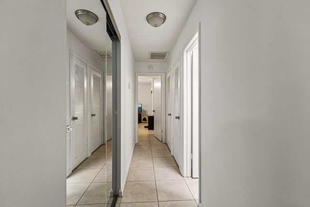 1044 NW 83rd Avenue B59, Plantation, FL 33322