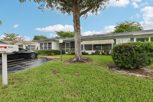 1044 NW 83rd Avenue B59, Plantation, FL 33322