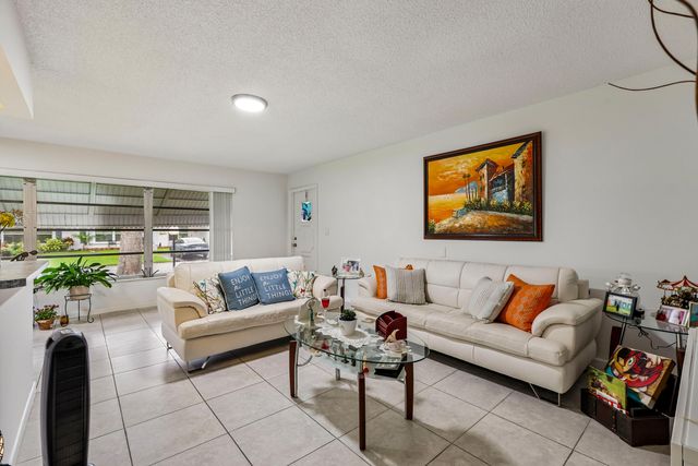 1044 NW 83rd Avenue B59, Plantation, FL 33322