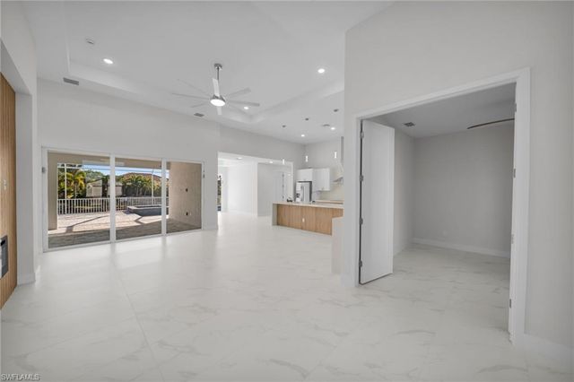 1430 SE 23rd ST, Cape Coral, FL 33990