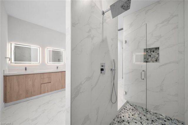 1430 SE 23rd ST, Cape Coral, FL 33990