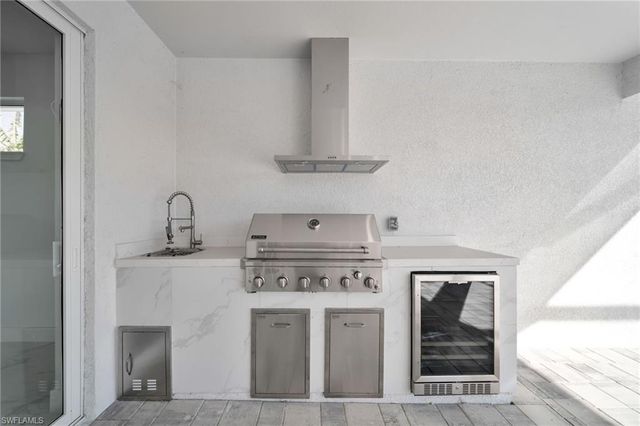 1430 SE 23rd ST, Cape Coral, FL 33990