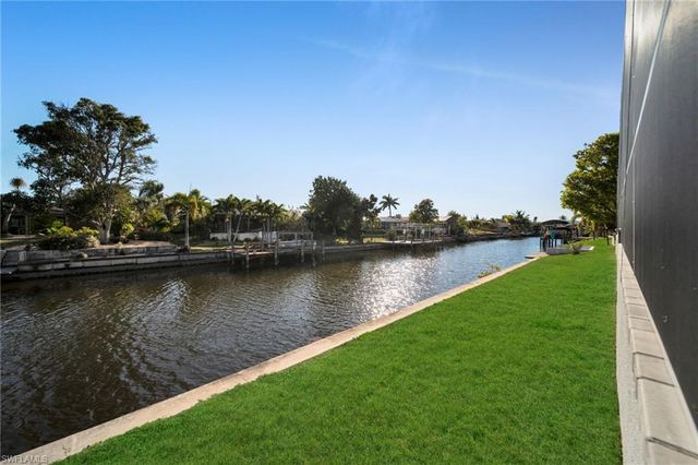 1430 SE 23rd ST, Cape Coral, FL 33990