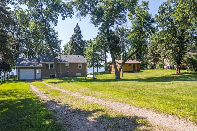 23545 W Foxview Lane, Detroit Lakes, MN 56501
