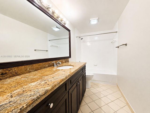 824 Blue Ridge Cir, West Palm Beach, FL 33409